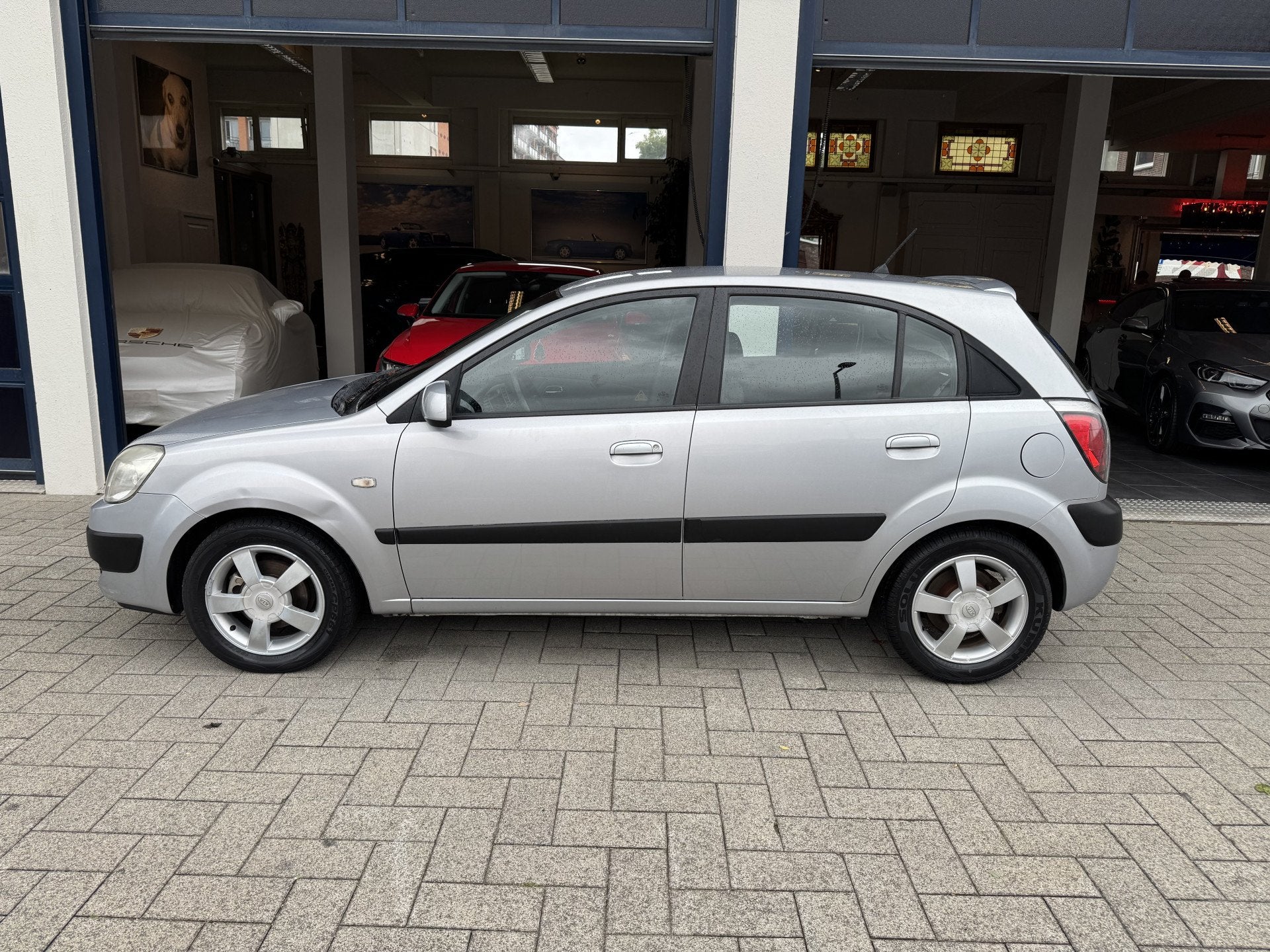 Kia Rio 1.6 CVVT X-ecutive NL AUTO. 87000 KM NAP / 5 DRS, Auto's, Voorwielaandrijving, 15 km/l, Gebruikt, 1599 cc