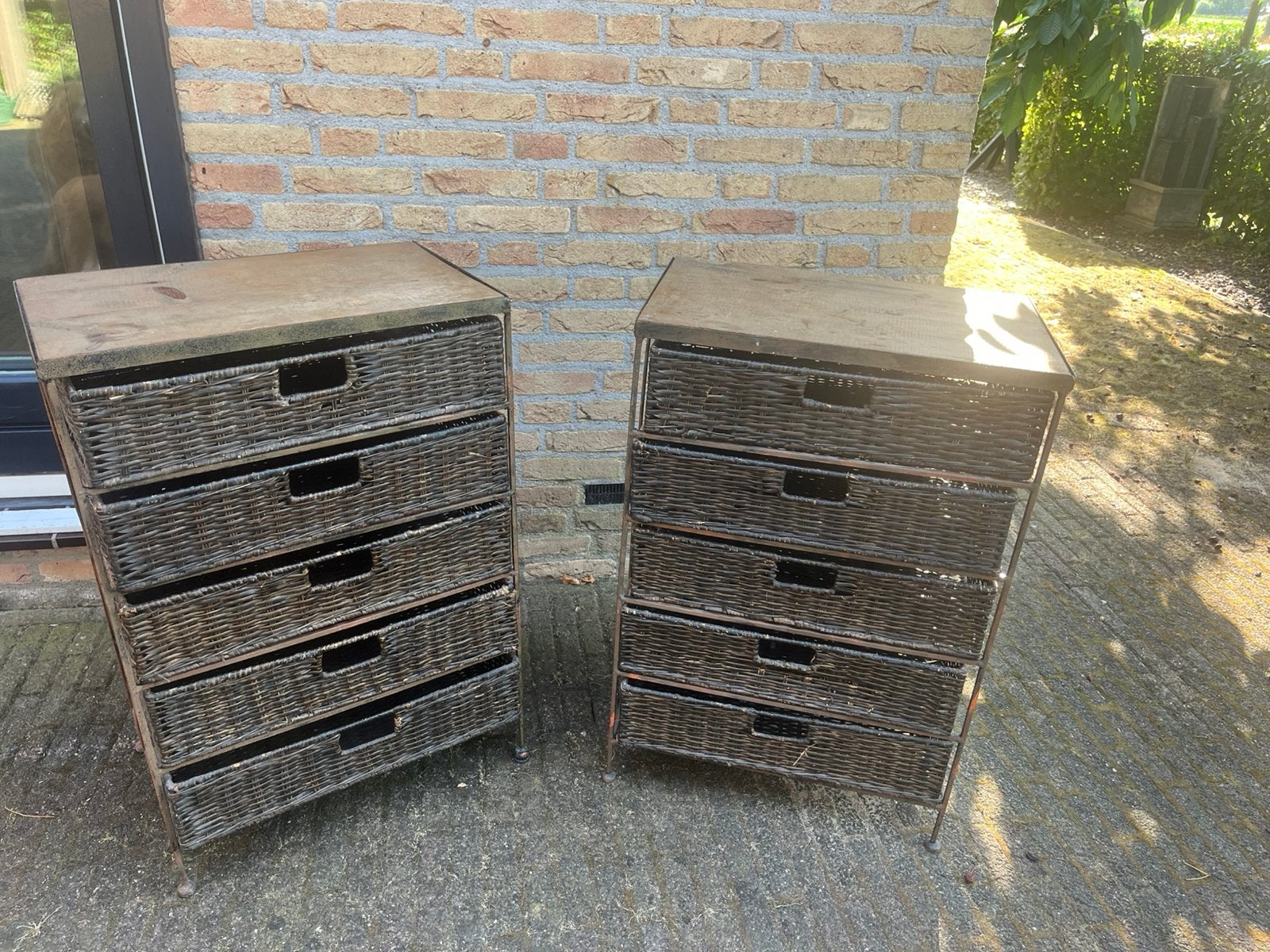 Ladekast met ijzeren frame en rotan lades, Huis en Inrichting, Ophalen, Overige materialen, Gebruikt, 50 tot 100 cm