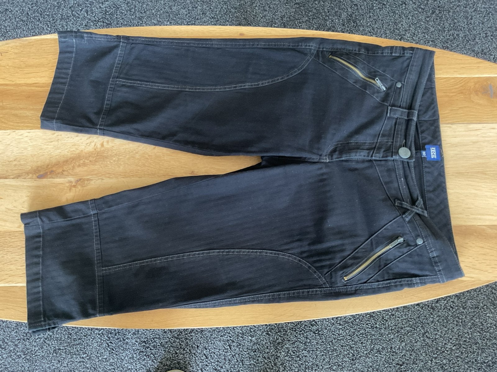 Cecil -  3/4  Broek - maat 30, Zwart, Driekwart, Gedragen, Ophalen