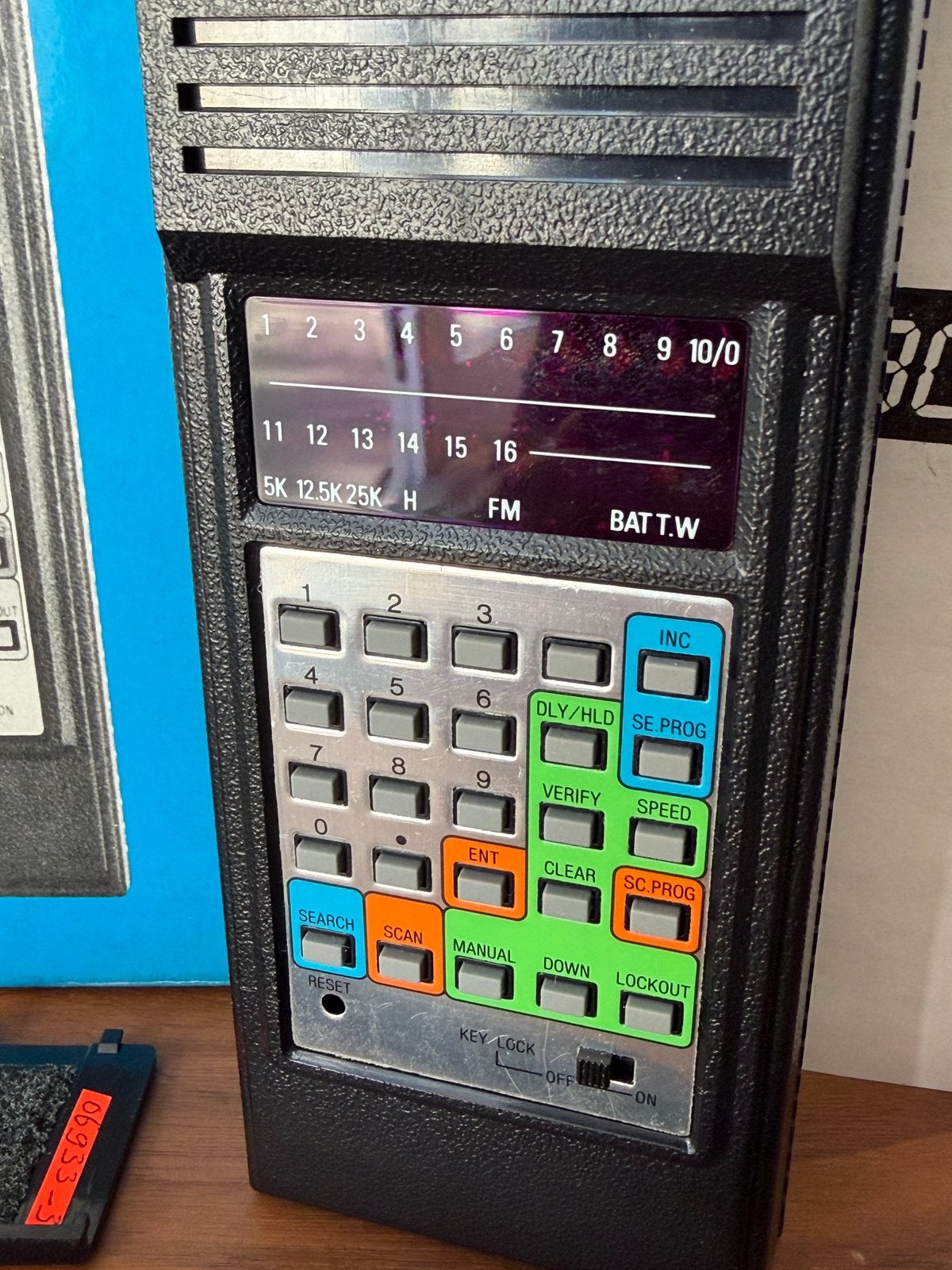 AE-3000 portable scanner in verzamel conditie, Ophalen of Verzenden, Nieuw, Minder dan 30 kanalen, Draagbaar