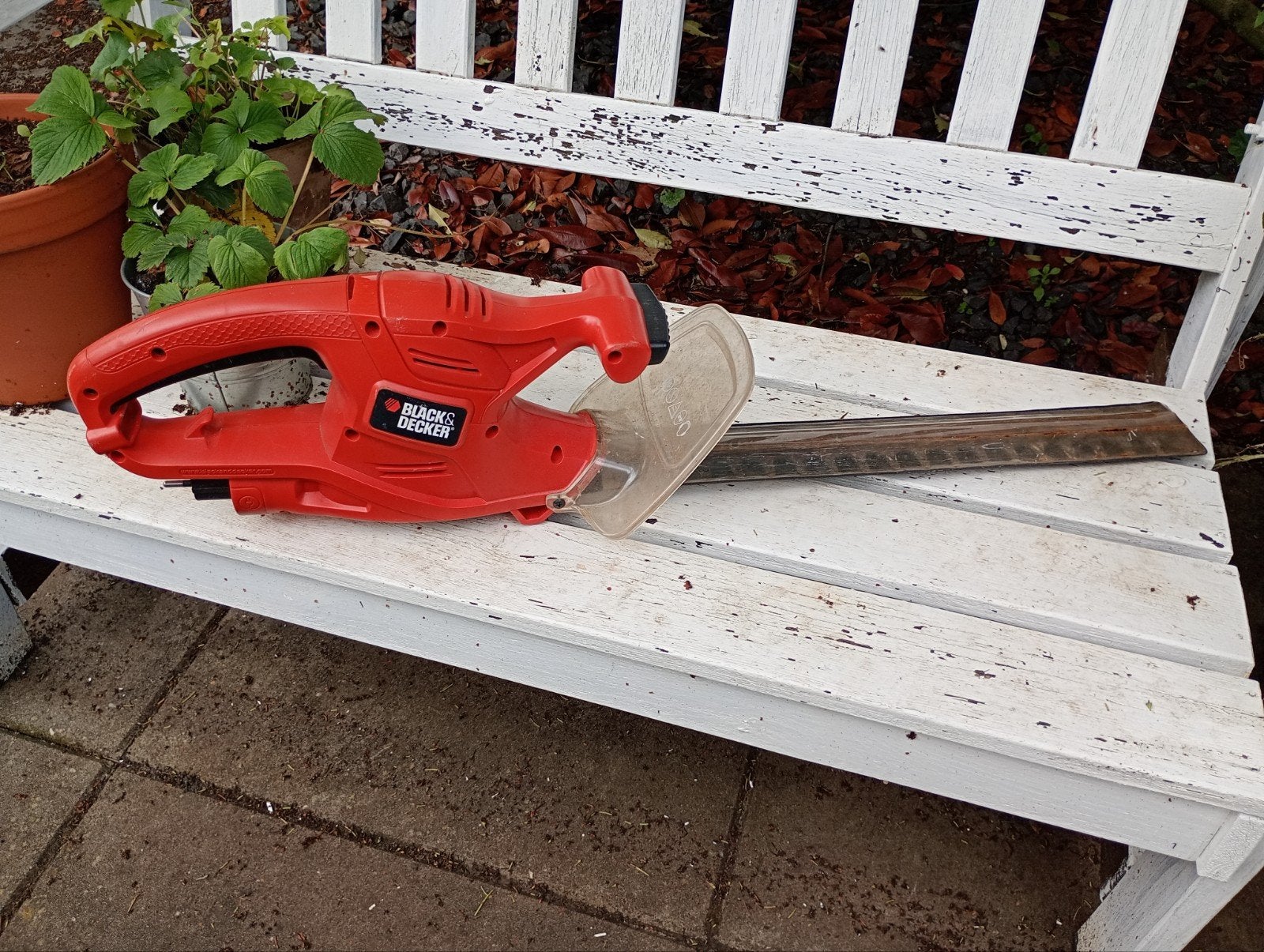 Black en Decker heggenschaar te koop, Tuin en Terras, Heggenscharen, Ophalen, Gebruikt, Elektrisch, Bosch