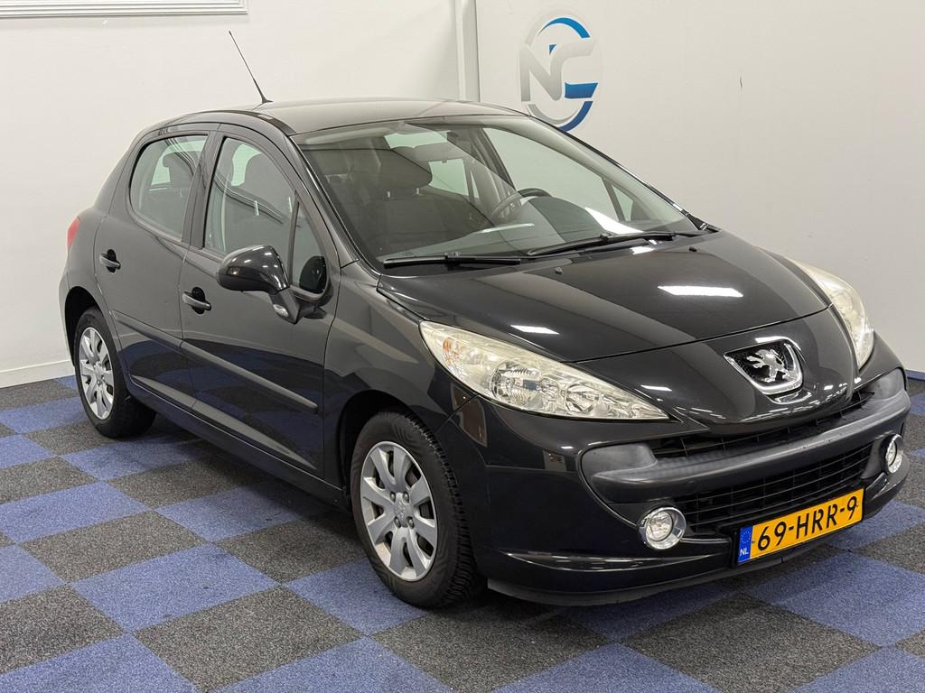 Peugeot 207 1.4 VTi Look / NAP / DEALER ONDERHOUDEN / NETTE, Voorwielaandrijving, Zwart, Origineel Nederlands, Handgeschakeld