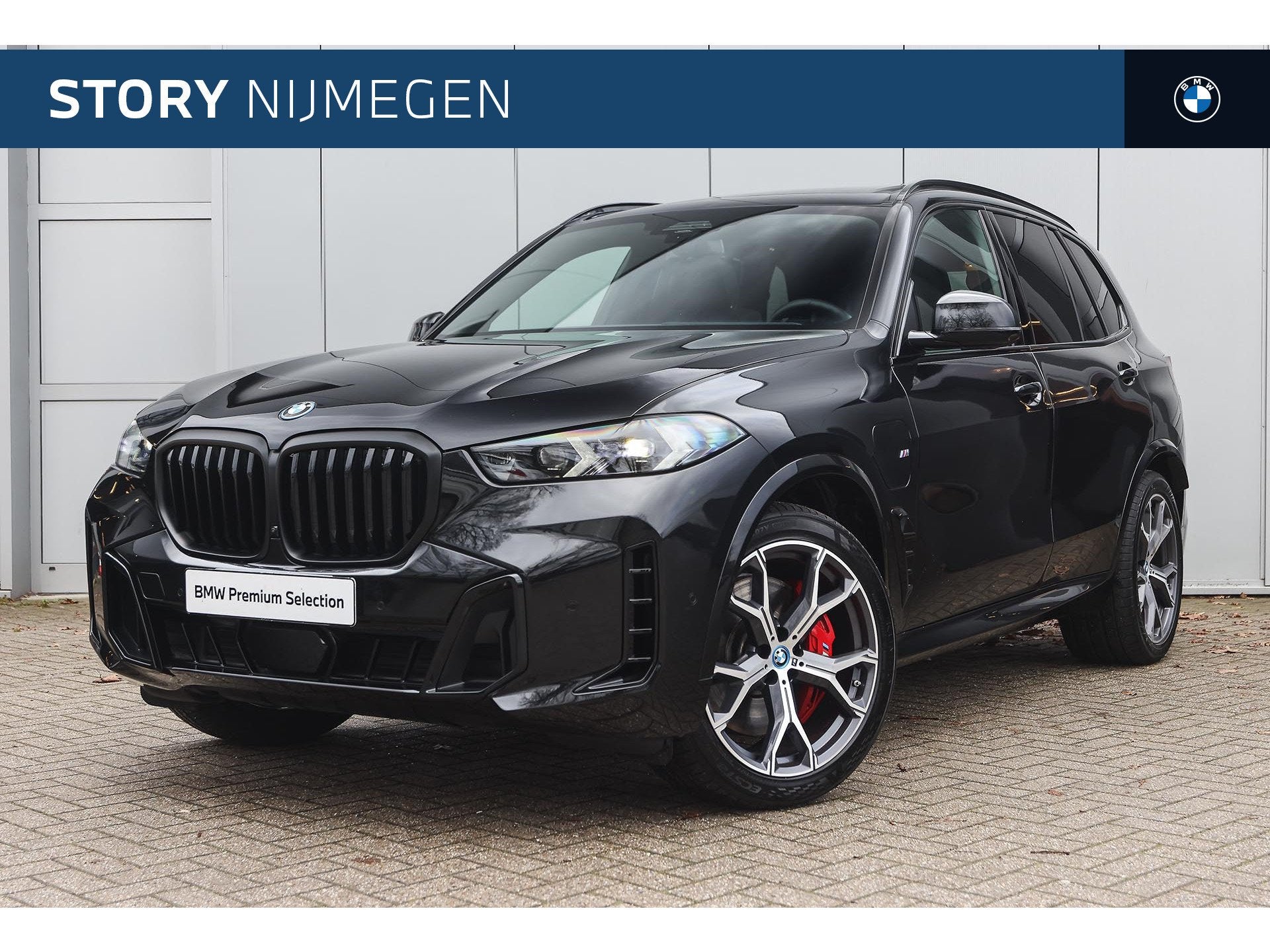 BMW X5 xDrive50e High Executive M Sport Automaat / Panoramad, Dealer onderhouden, Gebruikt, 2395 kg, Zwart