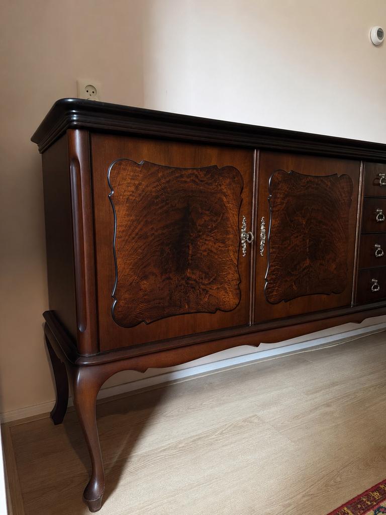 Prachtig Antiek dressoir van notenhout, Huis en Inrichting, Kasten | Dressoirs, Ophalen, Zo goed als nieuw, 25 tot 50 cm