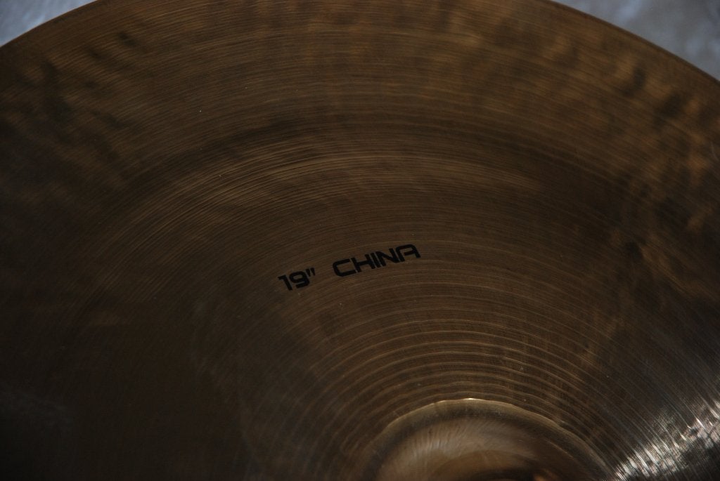 NIEUW!  Amedia Thrace serie china bekken 1453gr 19 inch, ., Drums of Percussie, Nieuw, Ophalen of Verzenden