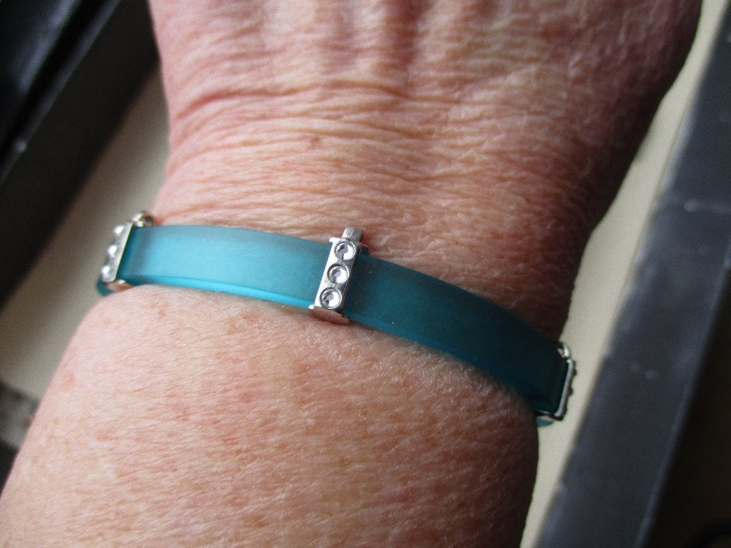 3194/ AANBIEDING hemelblauwe RVS rubberen armband, Ophalen of Verzenden, Nieuw, Overige typen