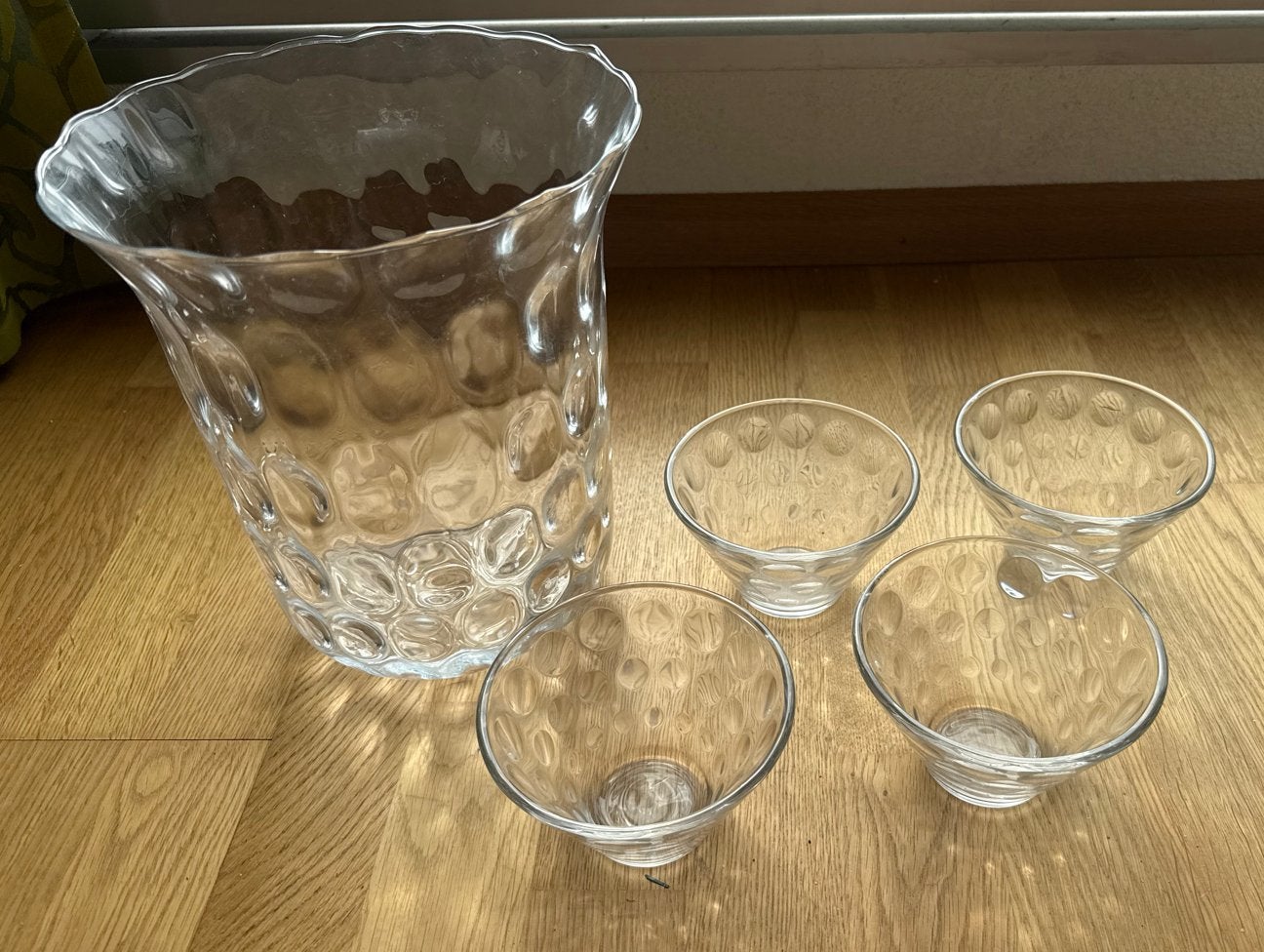 Vintage glazen vaas / ijsemmer met 4 schaaltjes — bubbelglas, Ophalen