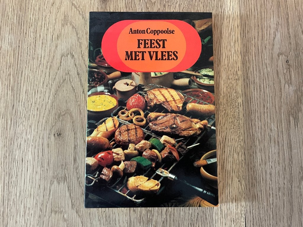 D379 Kookboek Anton Coppoolse Feest met Vlees BBQ, Ophalen of Verzenden, Gelezen