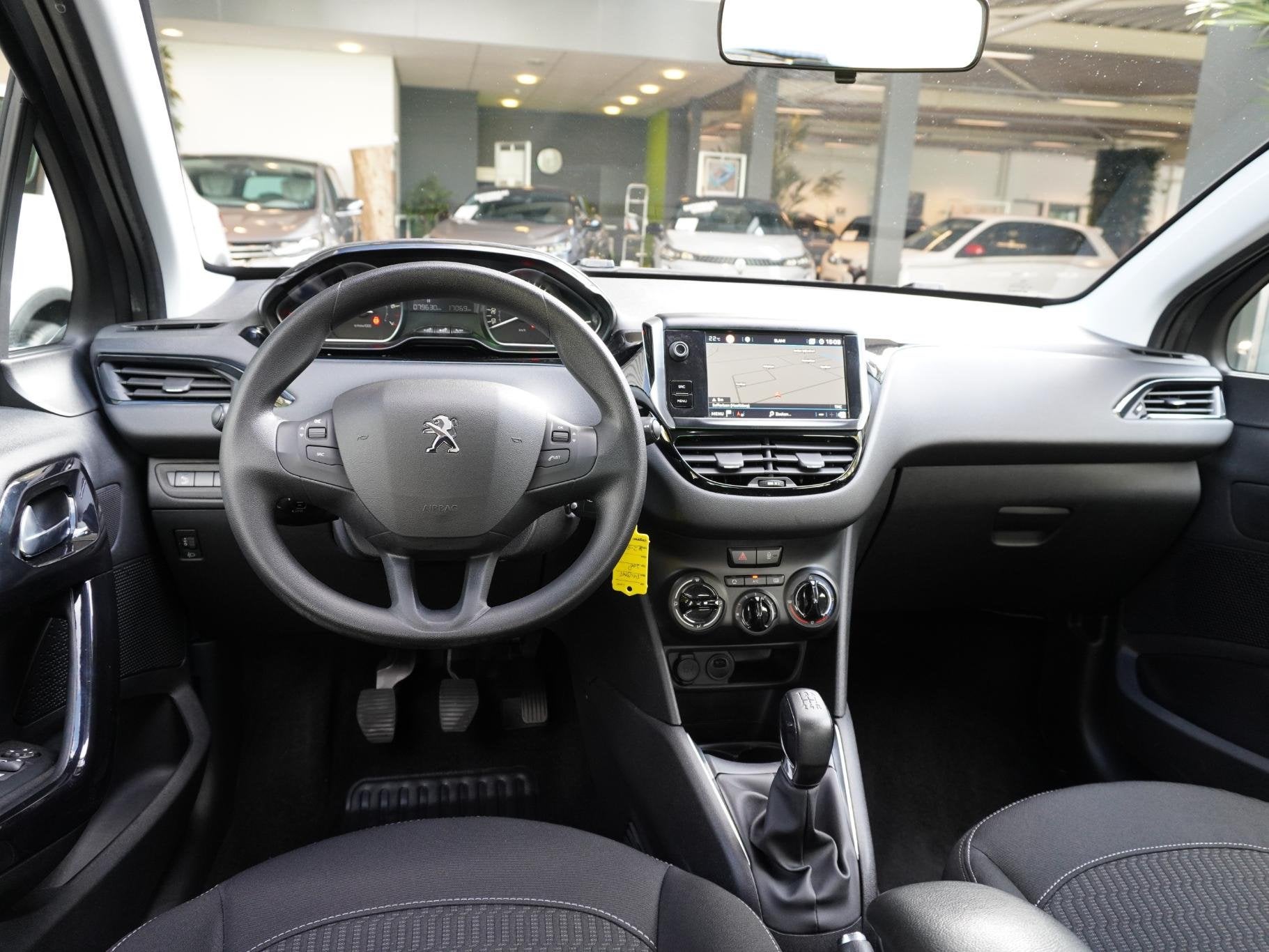 Peugeot 208 1.2 PureTech 80 Active / NL AUTO / NAVI / CRUISE, Auto's, Verwarmde buitenspiegels, Stof, 1199 cc, Origineel Nederlands