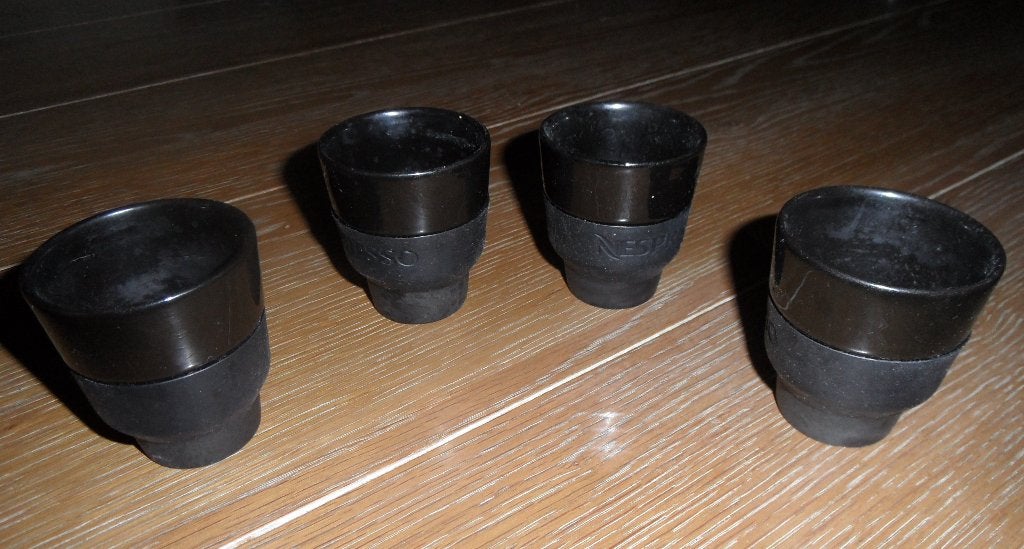 In goede staat: 4 stuks Nespresso espresso-kopjes