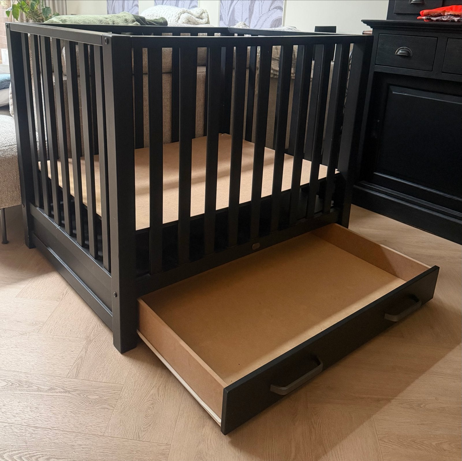 Zwarte box met lade, Ophalen, Gebruikt, Lade