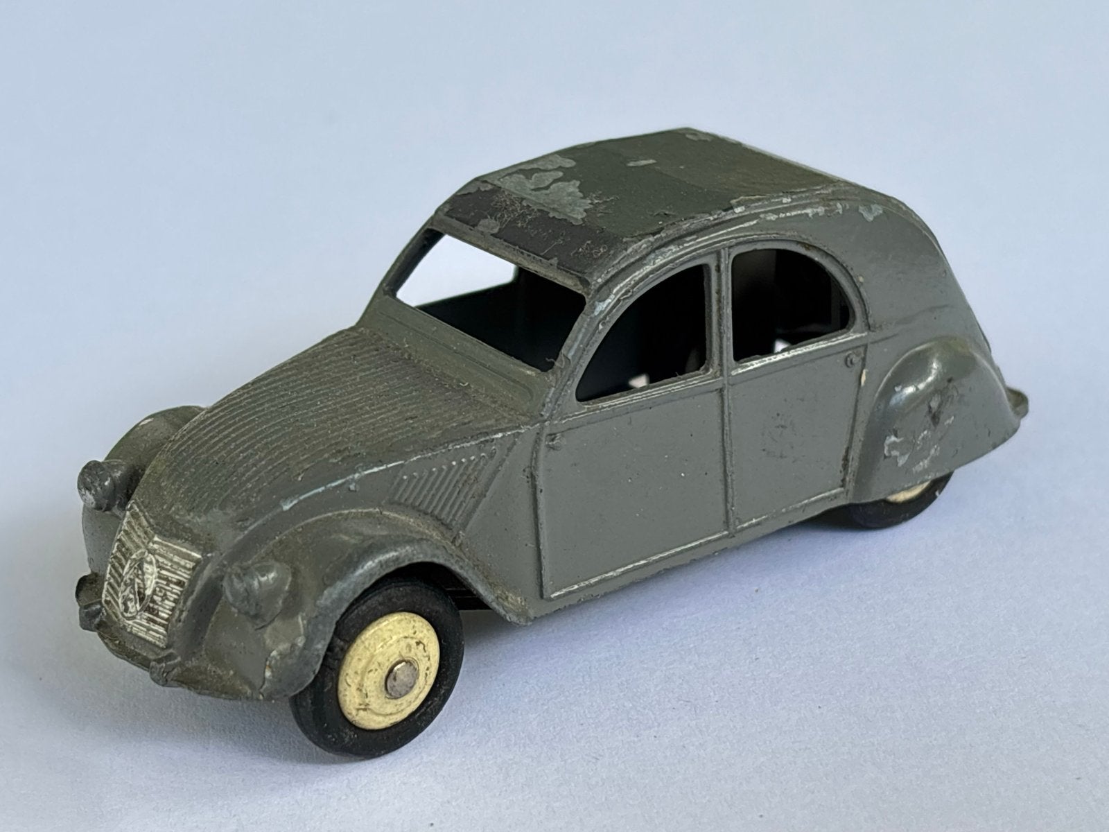 Dinky Toys 24T Citroën 2CV - France Franse Dinky Toys 1950s, Ophalen of Verzenden, Gebruikt, Auto, Dinky Toys