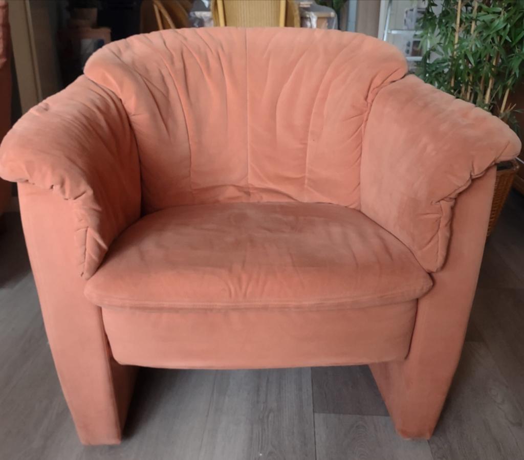 Comfortabele roze fauteuil, Huis en Inrichting, Fauteuils, Ophalen, Gebruikt, Stof, 75 tot 100 cm