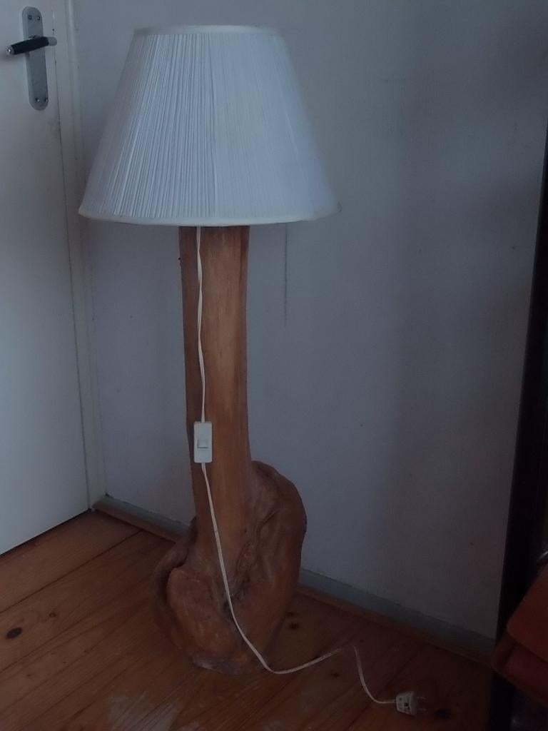 Boomstam lamp, Huis en Inrichting, Lampen | Vloerlampen, Ophalen of Verzenden, Gebruikt, Hout, 100 tot 150 cm