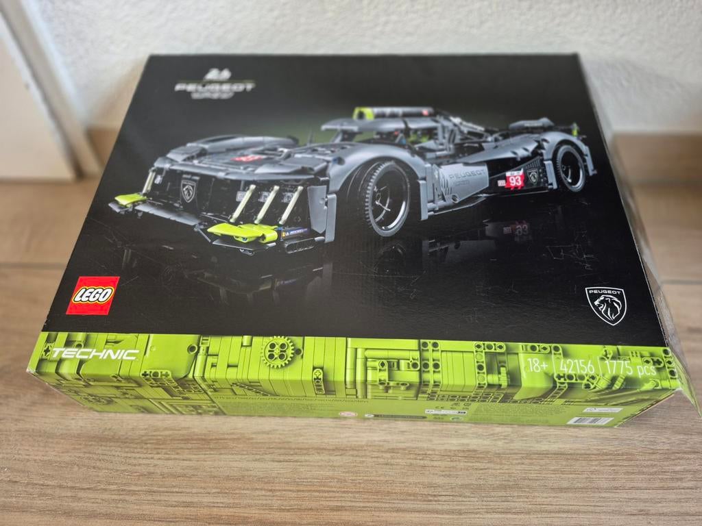 Lego Technic 42156 Peugeot 9x8 24H Le Mans, Compleet, Lego, Ophalen of Verzenden, Zo goed als nieuw