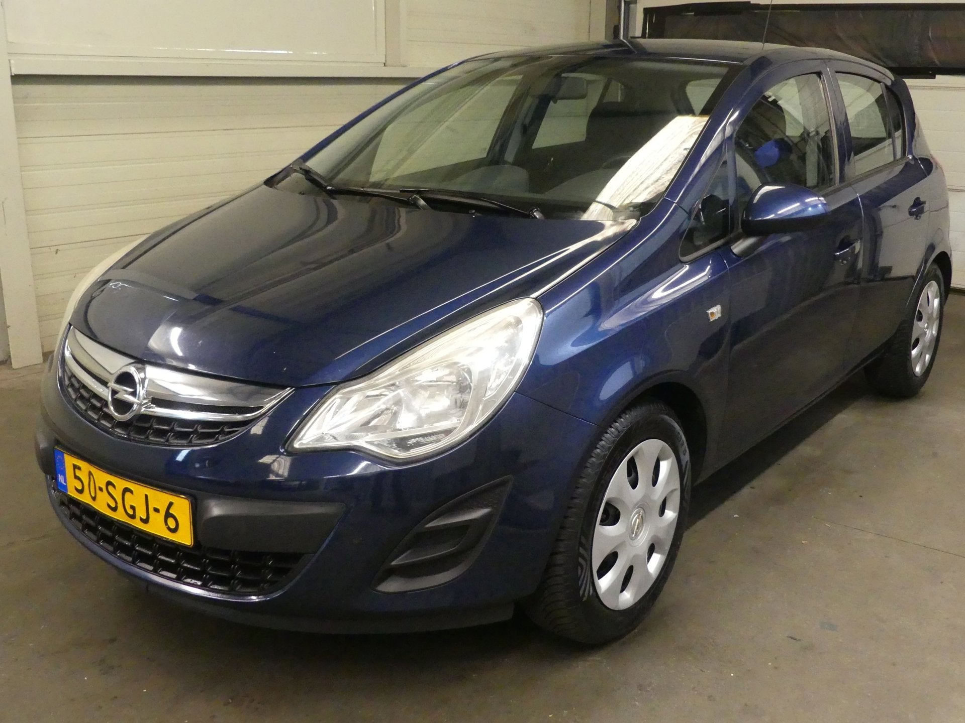 Opel Corsa 1.0-12V Edition - Airco - Mooie Auto, Auto's, Euro 5, Stof, Zwart, 1045 kg