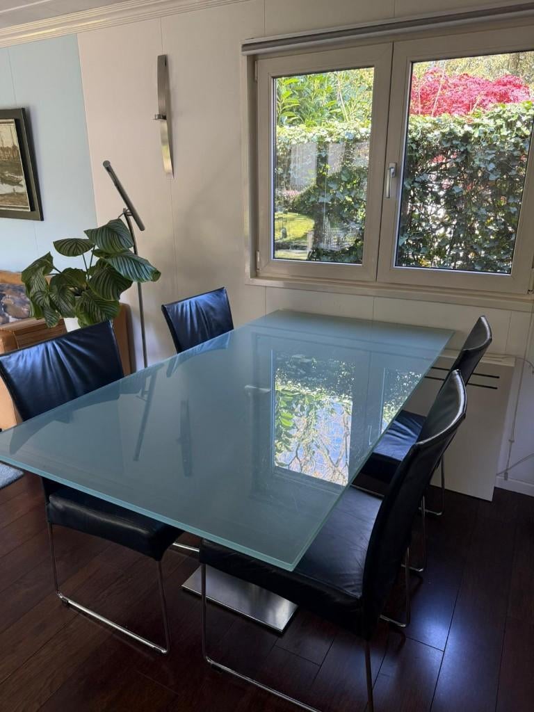 Glazen eettafel - melkglas - met chrome poten, Ophalen, Gebruikt, 50 tot 100 cm, Vijf personen of meer
