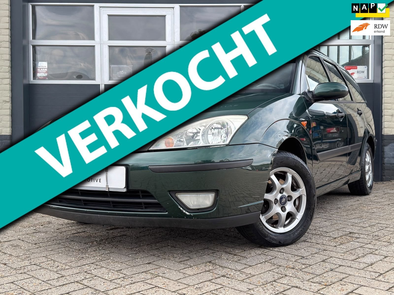 Ford Focus Wagon 1.6-16V Futura / NL-auto / Leder / Trekhaak, Auto's, 1596 cc, Gebruikt, Zwart, 4 cilinders