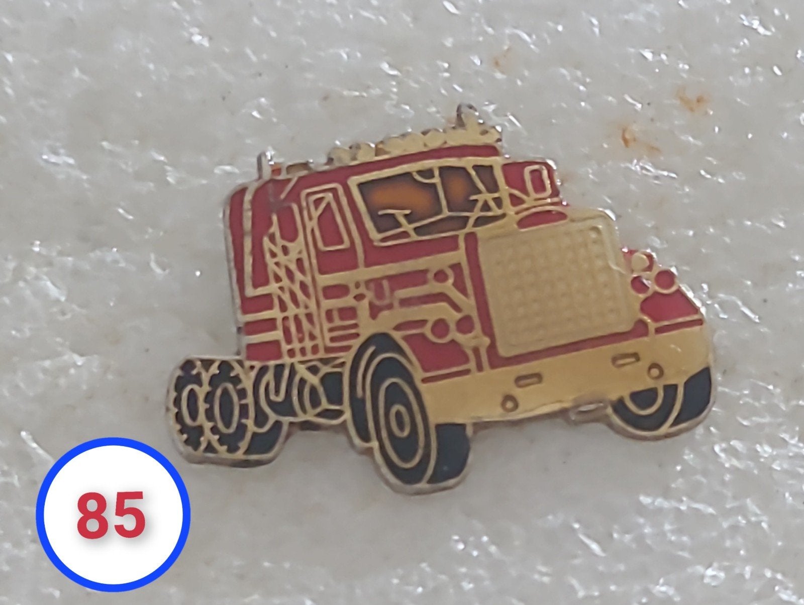 Vintage Pin Vrachtwagen Rood Goud - Transport Collectie, Verzenden