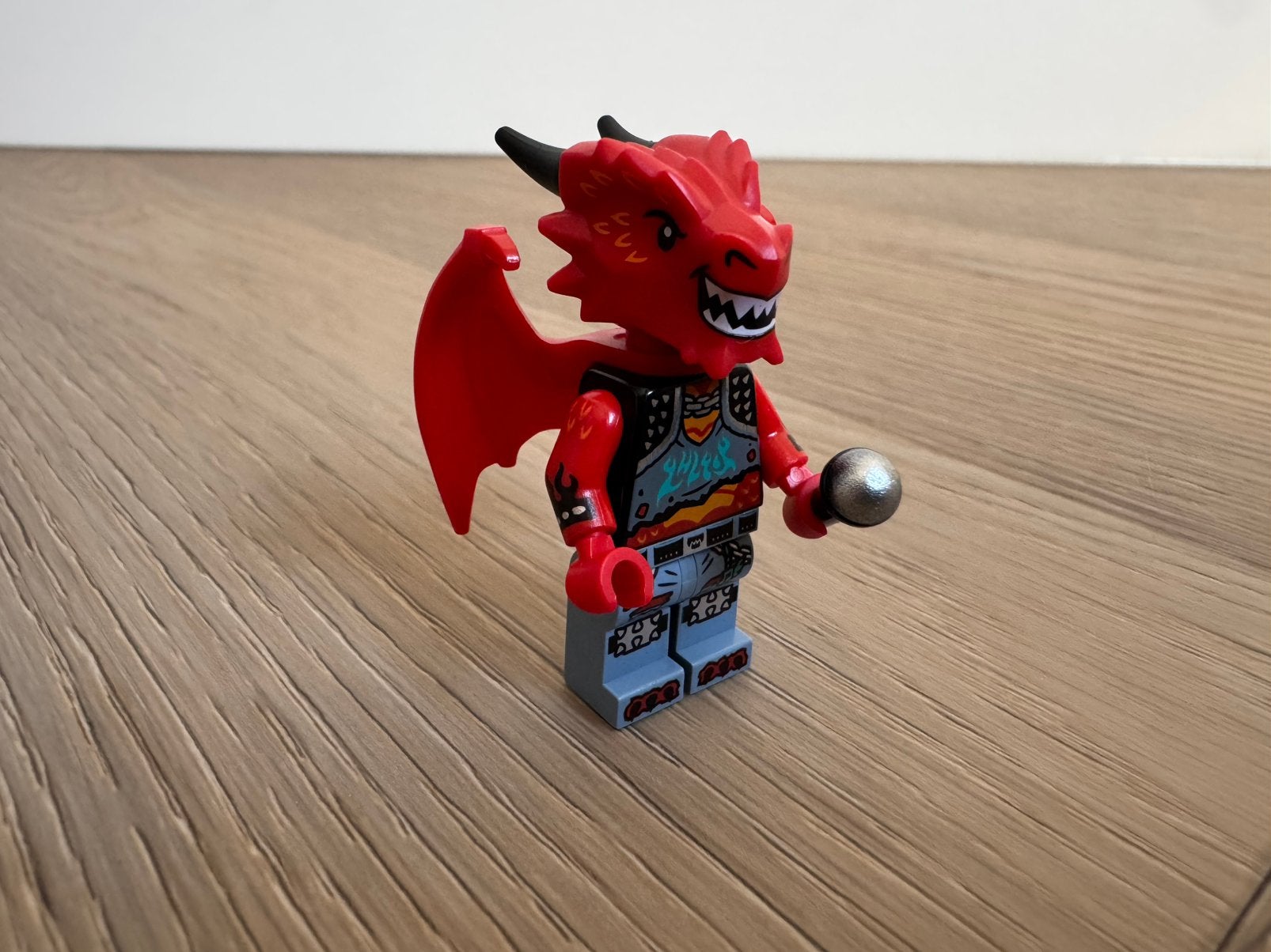 Als nieuw Lego minifiguur vid019 Metal Dragon uit set 43109, Ophalen of Verzenden, Zo goed als nieuw, Minifiguur, Lego