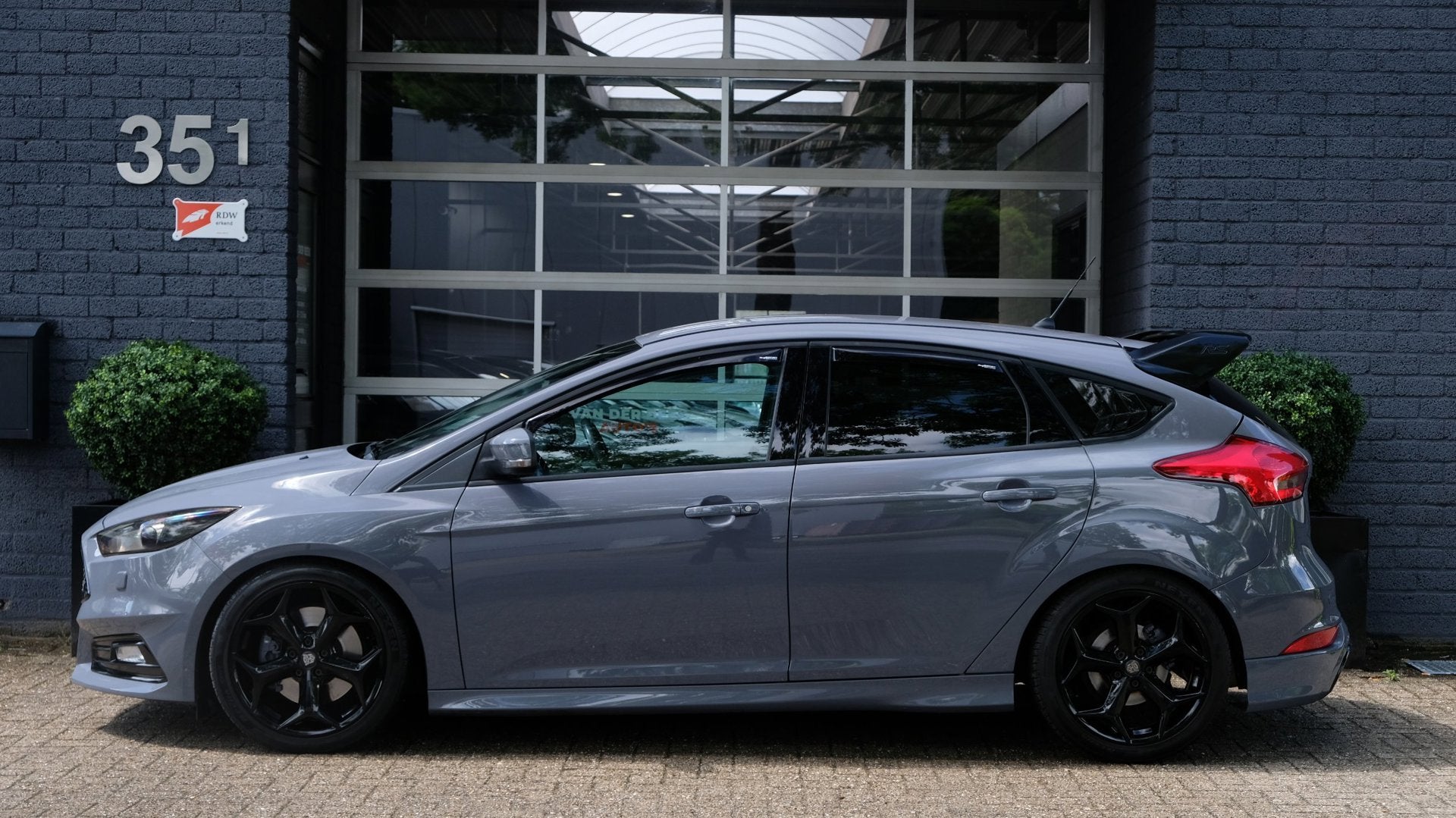 Ford Focus 2.0 ST-3 Stealth Grey|Leder|RS|Milltek|Maxton|Kan, 15 km/l, Gebruikt, 4 cilinders, 1337 kg