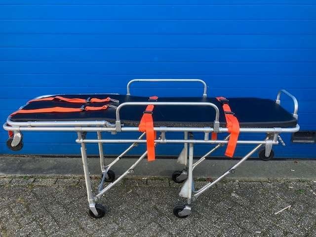 Ferno brancardwagen met matrasje, Gebruikt, Niet ingevuld, Niet ingevuld, Ophalen