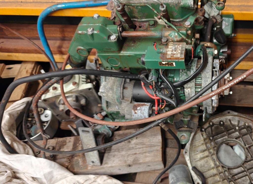Volvo Penta 2002 scheepsmotor diesel defect, Ophalen of Verzenden, Gebruikt, Motor en Techniek, Zeilboot of Motorboot