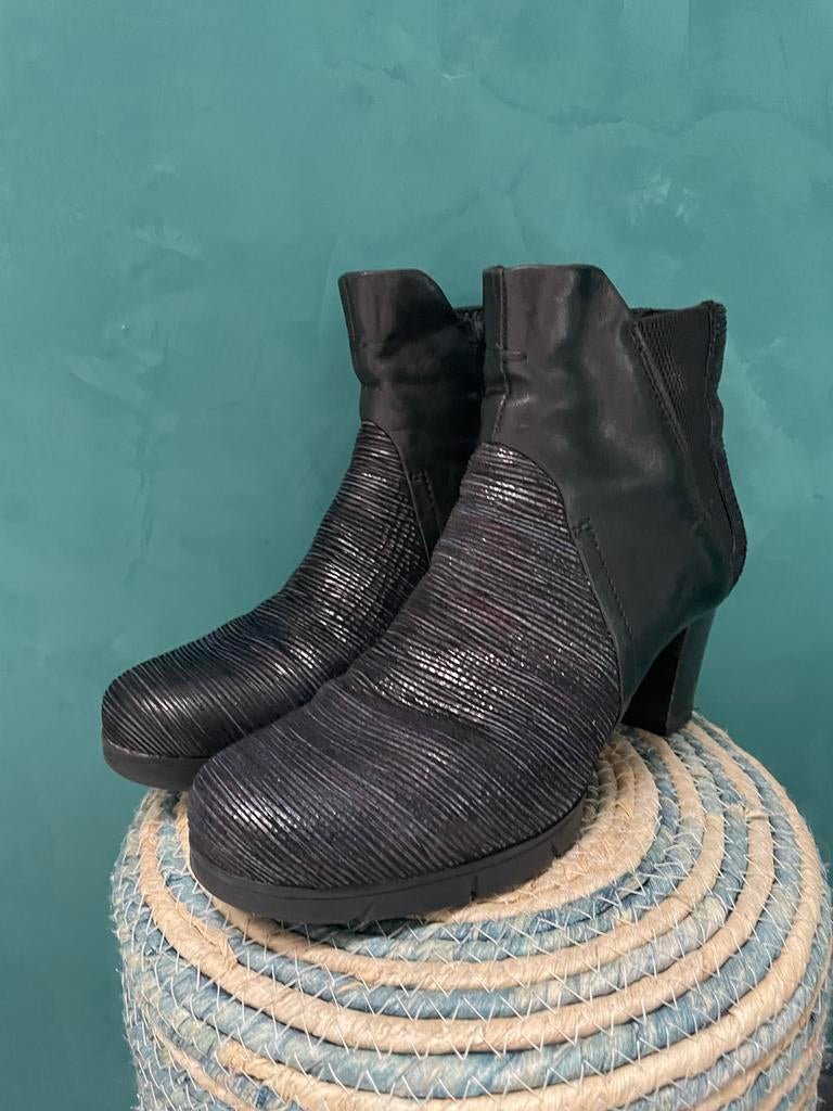 Mooie laarsjes van Piedi Nudi, Kleding | Dames, Schoenen, Zwart, Lage of Enkellaarzen, Ophalen of Verzenden, Zo goed als nieuw