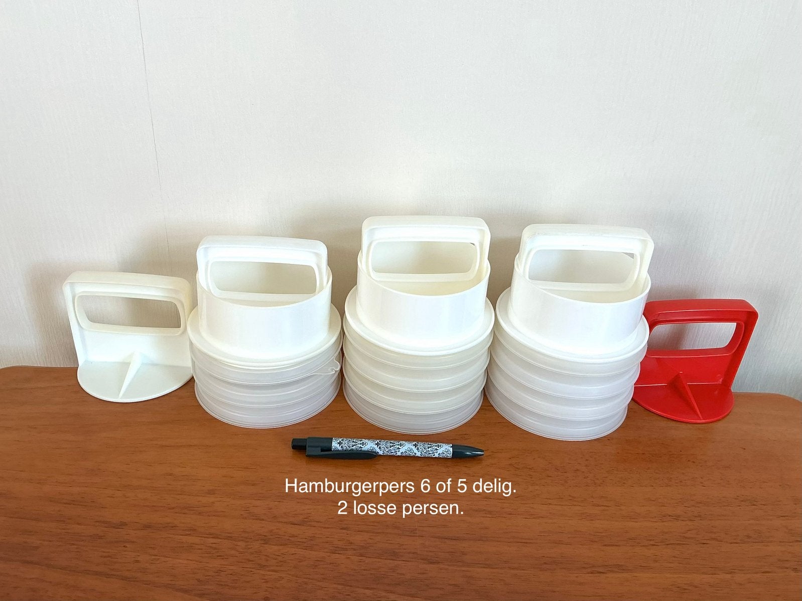 Tupperware Hamburgerpers 6 en 5 delig + 2 losse stampers., Ophalen of Verzenden, Zo goed als nieuw, Overige typen