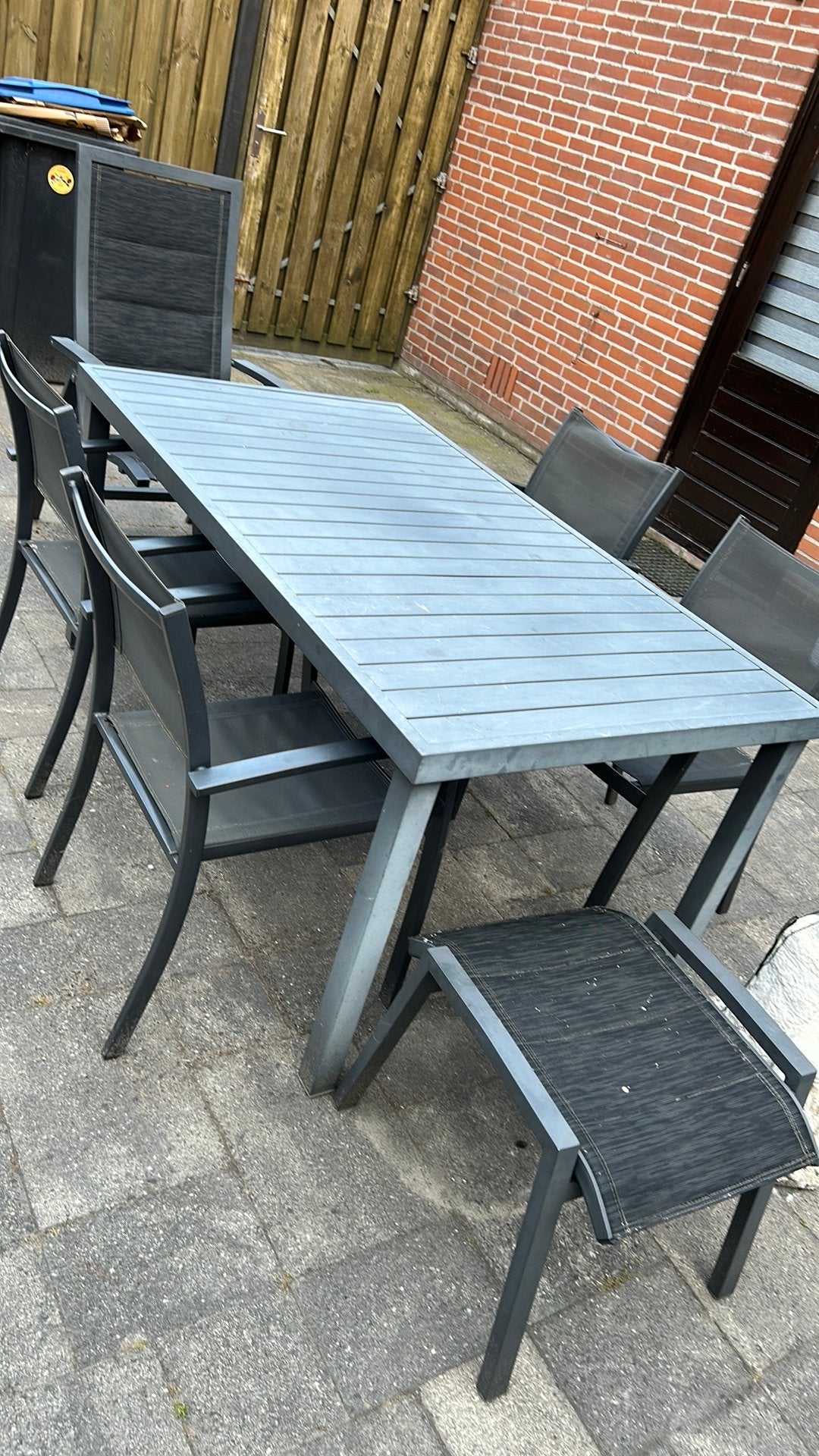 Tuintafel met stoelen, Ophalen, Gebruikt