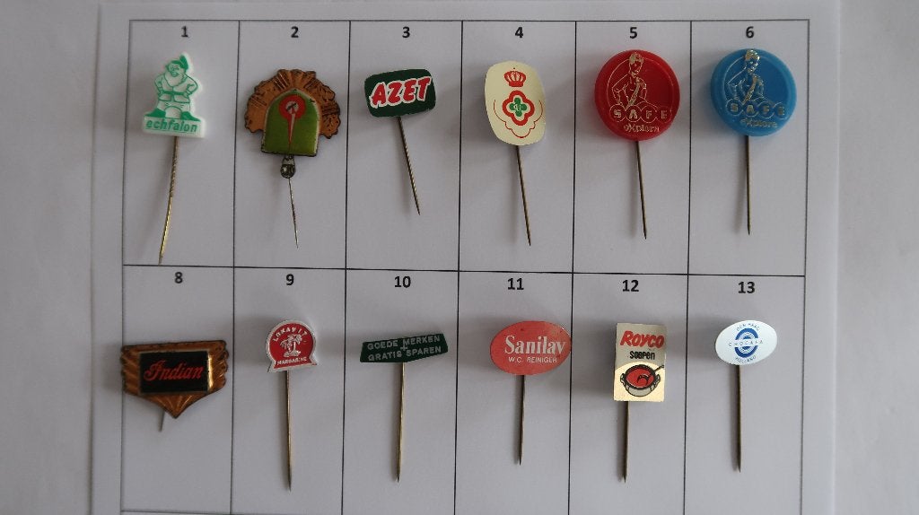Diverse pins/speldjes uit 1960-1970 - Alles in één koop, Ophalen of Verzenden, Gebruikt, Overige onderwerpen, Speldje of Pin