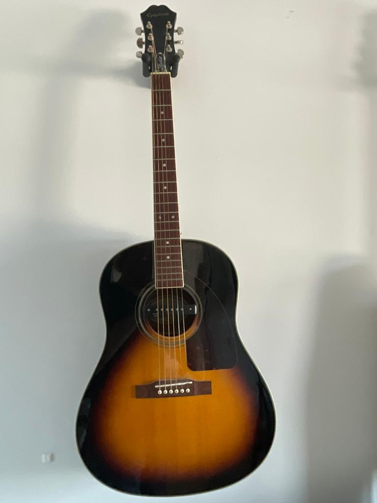 Epiphone J-45 Studio 2023, Muziek en Instrumenten, Ophalen, Zo goed als nieuw, Western- of Steelstringgitaar