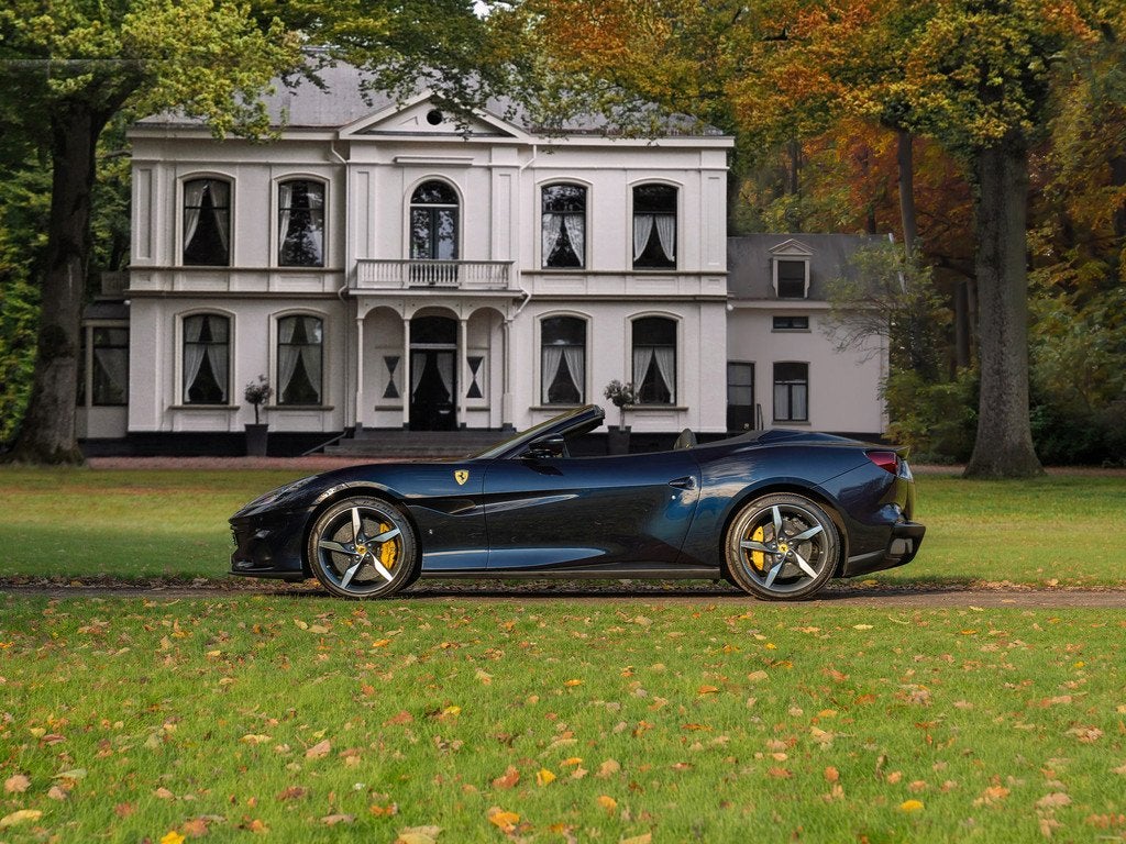 Ferrari Portofino M 3.9 V8 | Blu America! | Pass. display |, Auto's, Ferrari, Automaat, Gebruikt, Cabriolet, 1545 kg