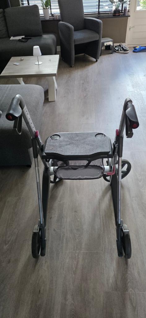 Active Acces rollator (ANWB), Ophalen, Lichtgewicht, Gebruikt