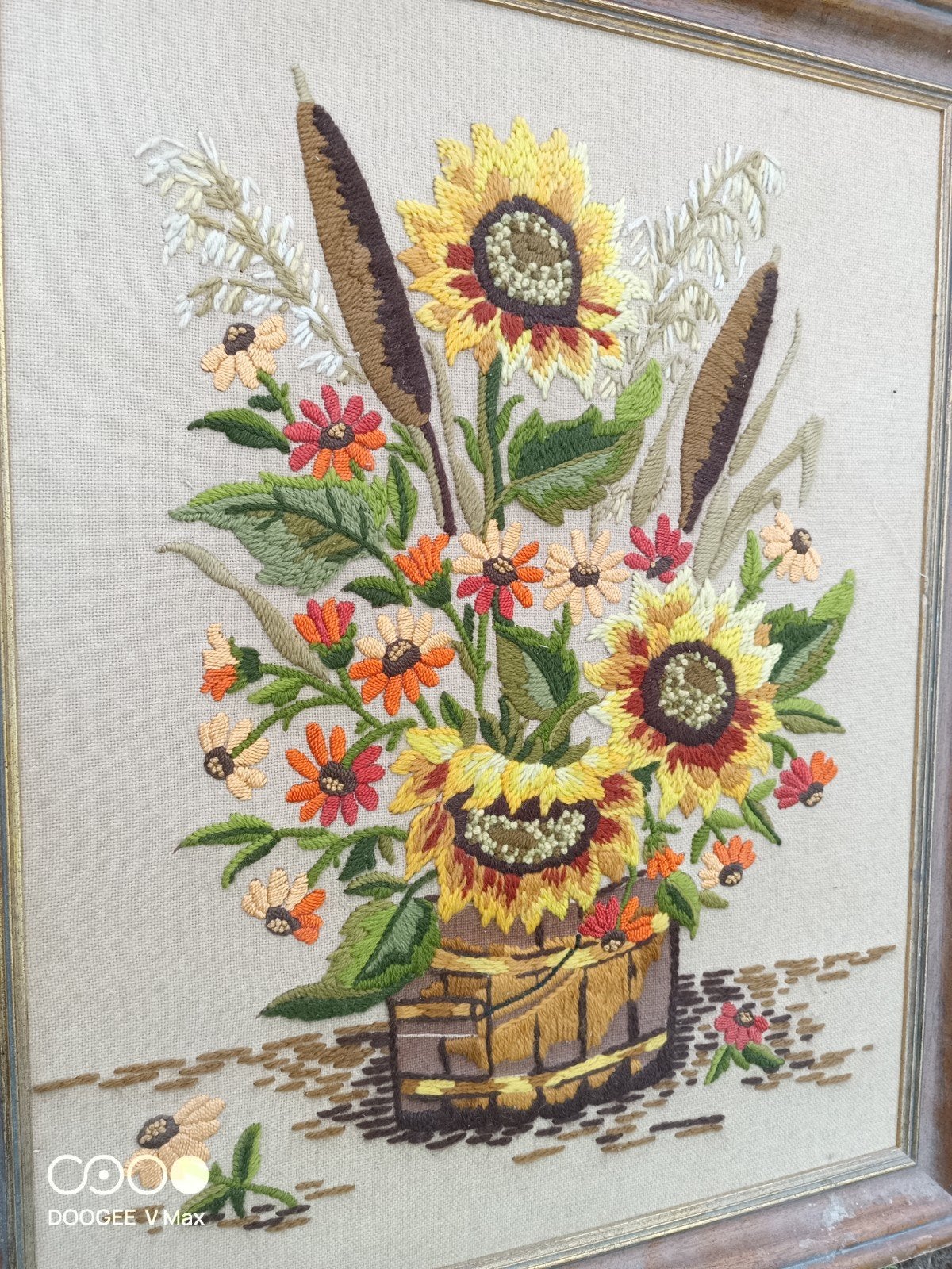 Vintage Geborduurd Bloemenstuk - Zonnebloemen & Riet, Hobby en Vrije tijd, Borduren en Borduurmachines, Ophalen of Verzenden, Overige typen