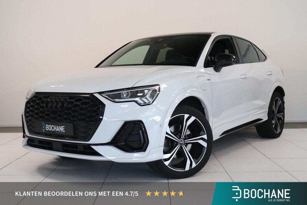 Audi Q3 Sportback 45 TFSI e S Edition | SONOS audio | PANO |, Auto's, Audi, Gebruikt, Leder en Stof, Wit, Plug-in hybride
