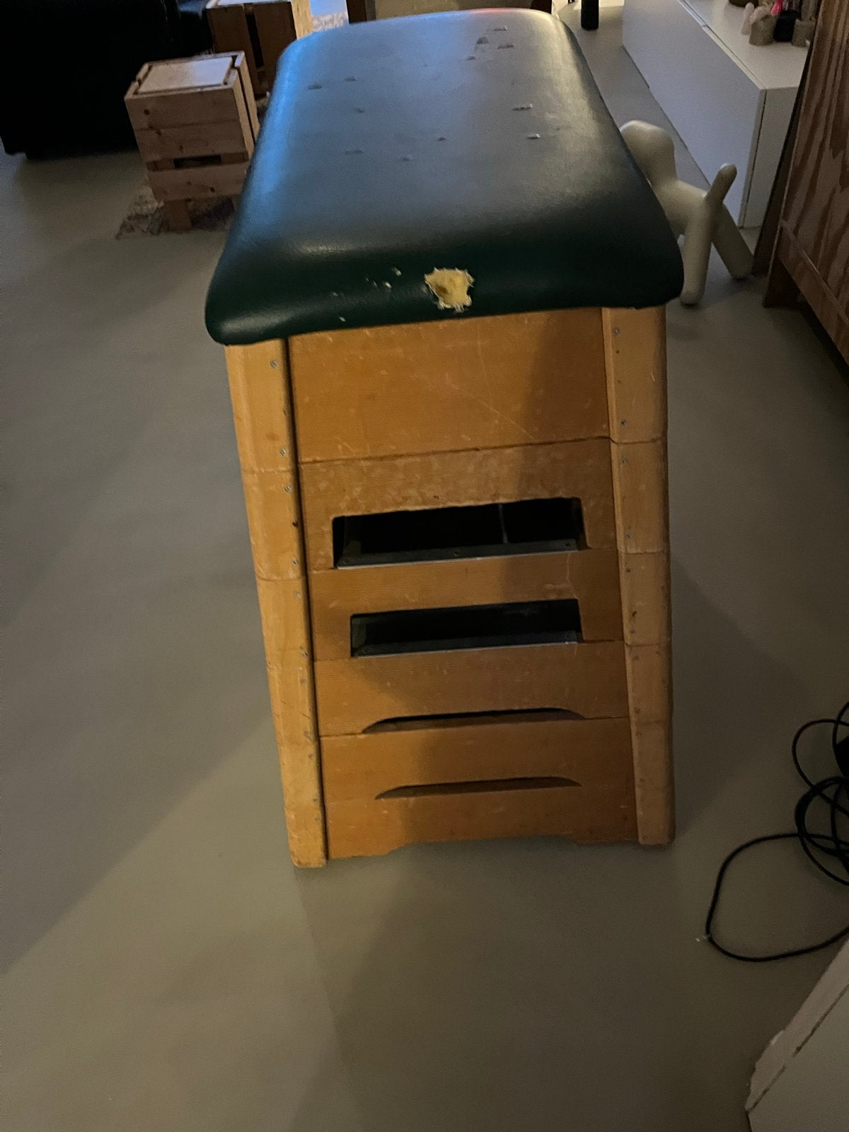 Vintage Turnbank / Gymbank - Hout met Groen Leer, Ophalen, Gebruikt