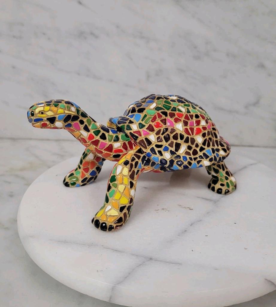 Schildpad Antoni Gaudi stijl - mozaïek  -, Verzamelen, Beelden en Beeldjes, Ophalen of Verzenden, Zo goed als nieuw, Dier