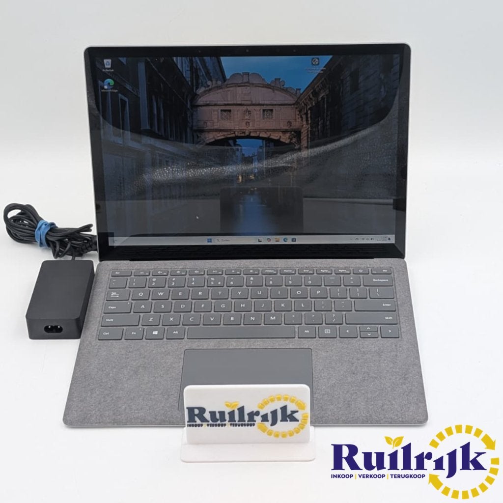Microsoft Surface 3 laptop i5 10th Gen 128GB - Grade A-, Microsoft, Zo goed als nieuw, Support@microsoft.com, Microsoft Corporation
One Microsoft Way
Redmond, WA 98052-6399
USA