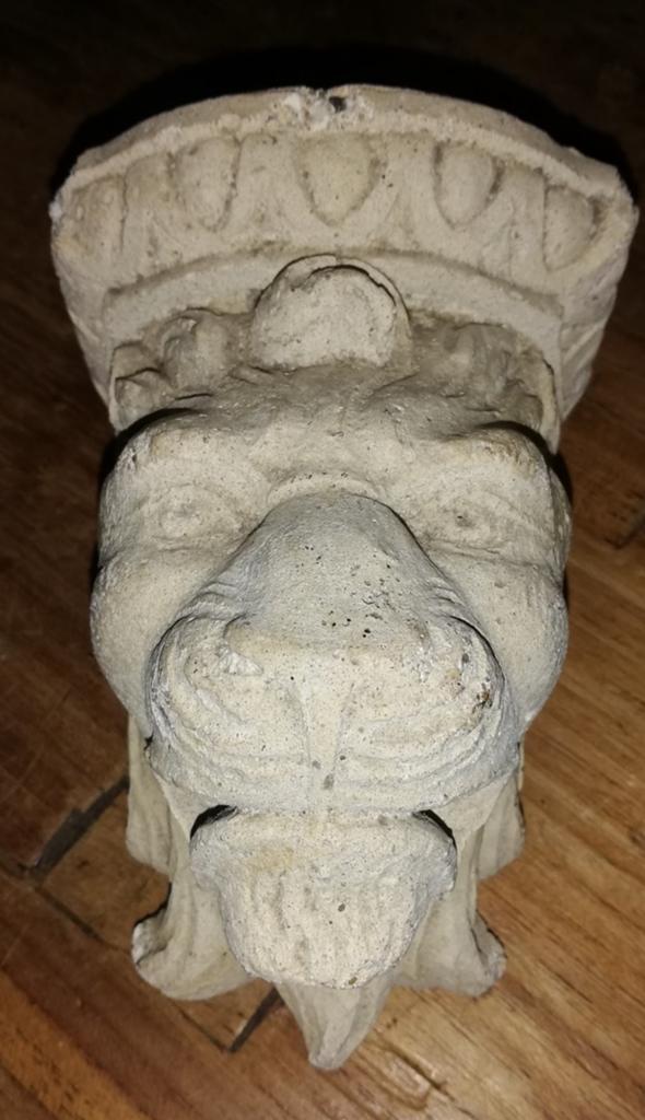 Decoratieve leeuwenkop console van steen, Ophalen of Verzenden