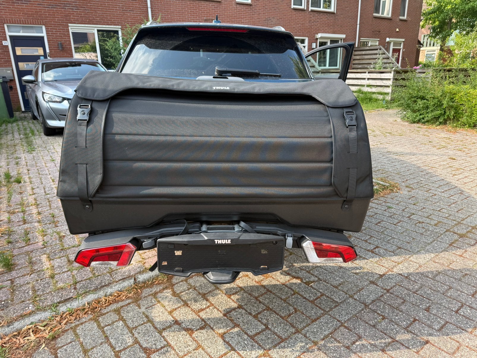 4 Stuks te huur Thule trekhaakkoffer, Auto diversen, Ophalen, Zo goed als nieuw