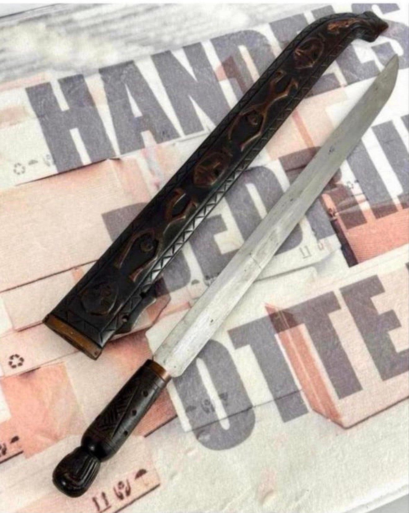 Antiek Paiwan zwaard dagger sabel - Taiwan tribal 60cm lang, Verzamelen, P, P, Ophalen of Verzenden, Zwaard of Sabel