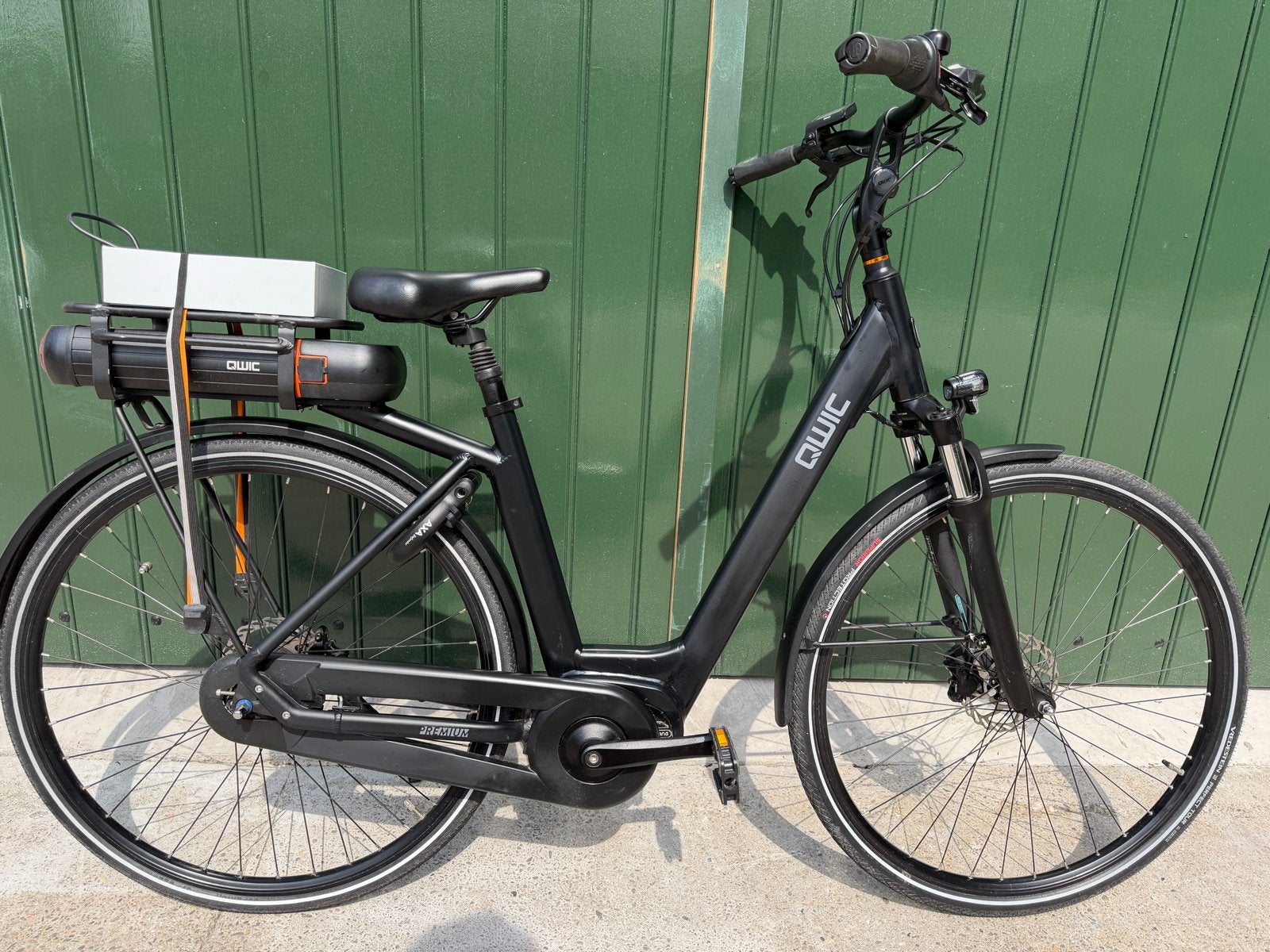 Qwic Premium I E-bike - Middenmoter, 417Wh, 50cm frame