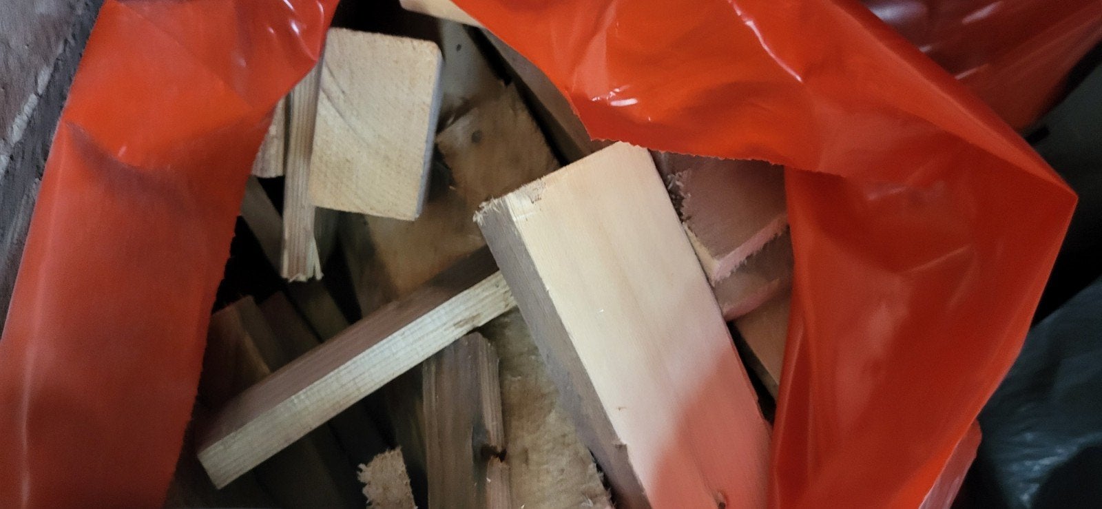 Pallethout voor openhaard op maat gezaagd, Tuin en Terras, Haardhout, Minder dan 3 m³, Ophalen, Overige houtsoorten, Blokken