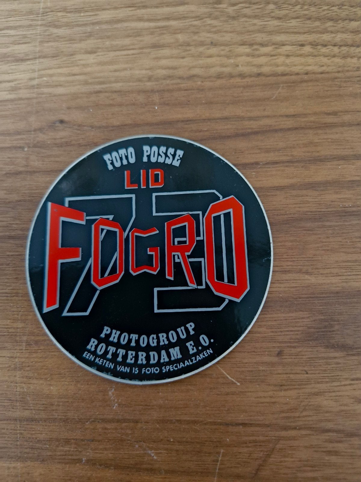 9331 Vintage FOGRO Fotogroep Rotterdam E.O. Sticker, Verzamelen, Stickers, Ophalen of Verzenden, Gebruikt, Bedrijf of Vereniging