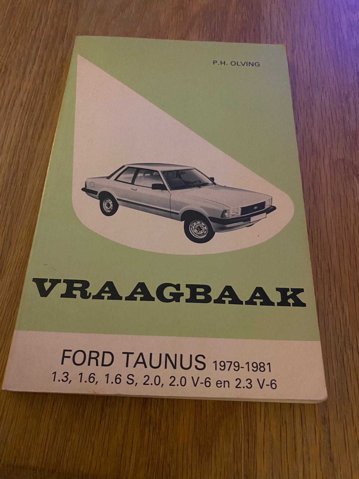 Vraagbaak Ford Taunus, Ophalen of Verzenden