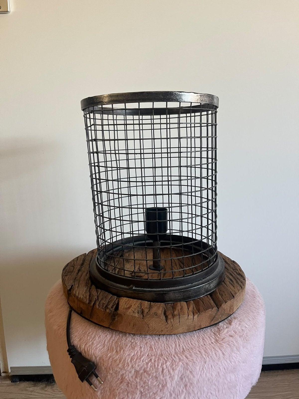 Unieke handgemaakte lamp met hout en verweerd metaal, Ophalen, Gebruikt, Industrieel, Hout