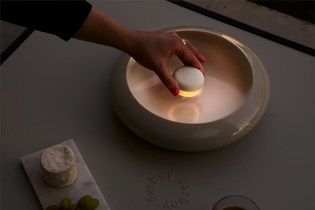 Fatboy Oloha lamp (wit M) - draadloos en oplaadbaar, Metaal, Wit, Overige merken, Nieuw