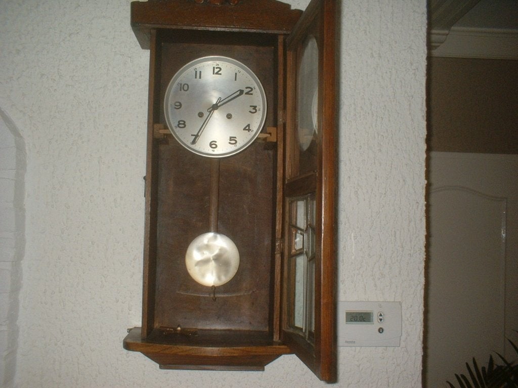 antieke klok wand/ hang klok met geslepen glas hoogte 77cm, Antiek en Kunst, Antiek | Klokken, Ophalen