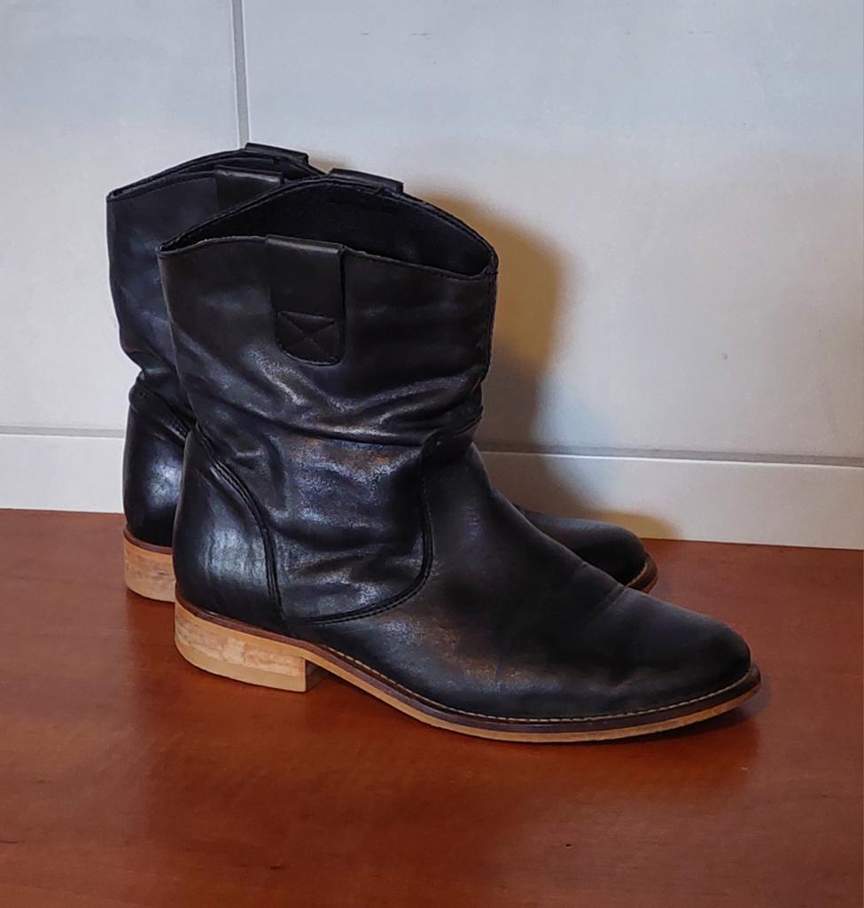 Volledig leren donkerblauwe laarzen mt 36 €12,-, Kleding | Dames, Schoenen, Ophalen of Verzenden